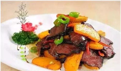 老腊肉免费吃瓜,畅享夏日瓜果盛宴